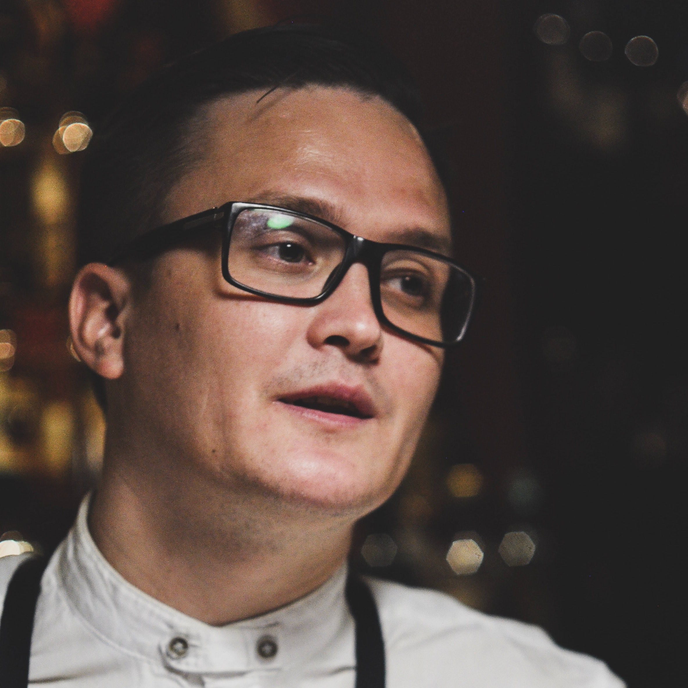 maks-styazhkin-ZDJ8kkkd7RY-unsplash